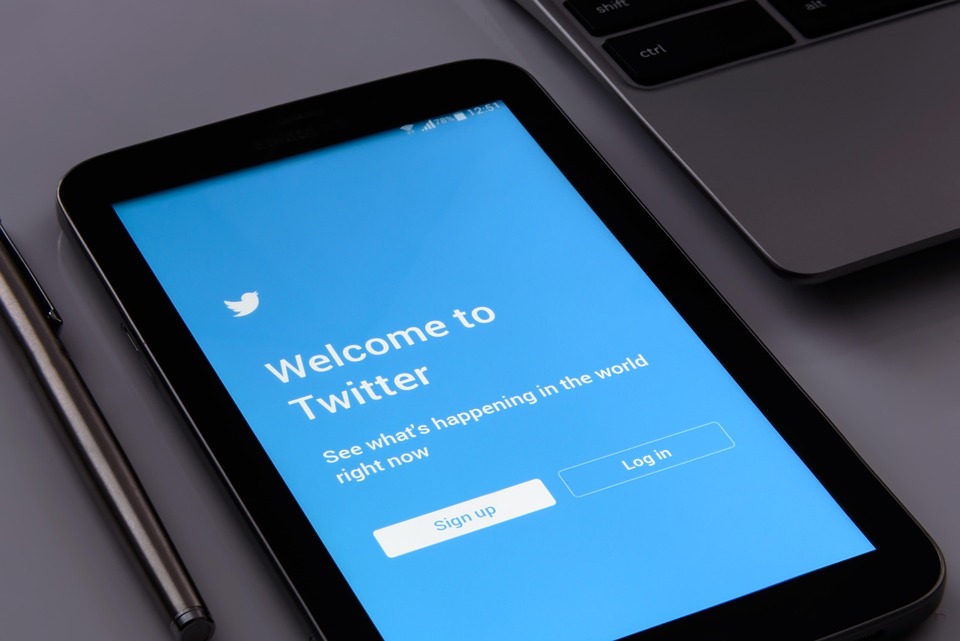 social media lifestyle
